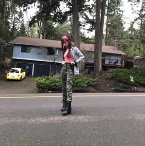 Meet your Posher, Ariel